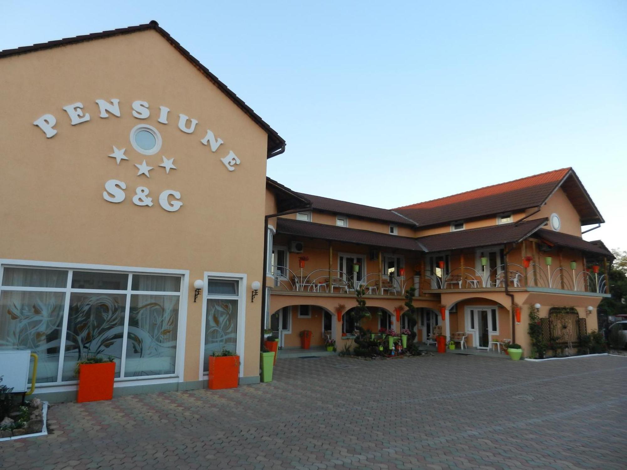 Pensiunea Sergiu & Geanina อาราด ภายนอก รูปภาพ